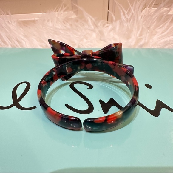 [SOLD] Paul Smith Acrylic Ribbon Bracelet/Bangle - Picture 5 of 6